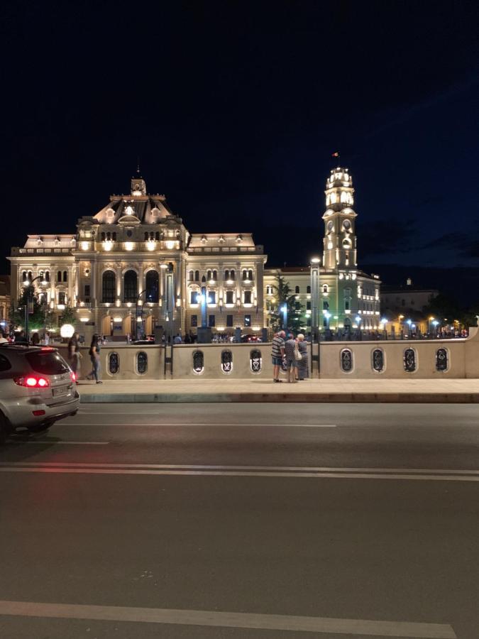 Casa Central Luxury Oradea Exterior photo